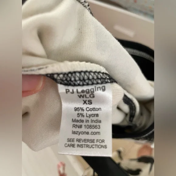 Women’s Lazy One Mama Bear Pajama Lounge pants size XS - Picture 6 of 7